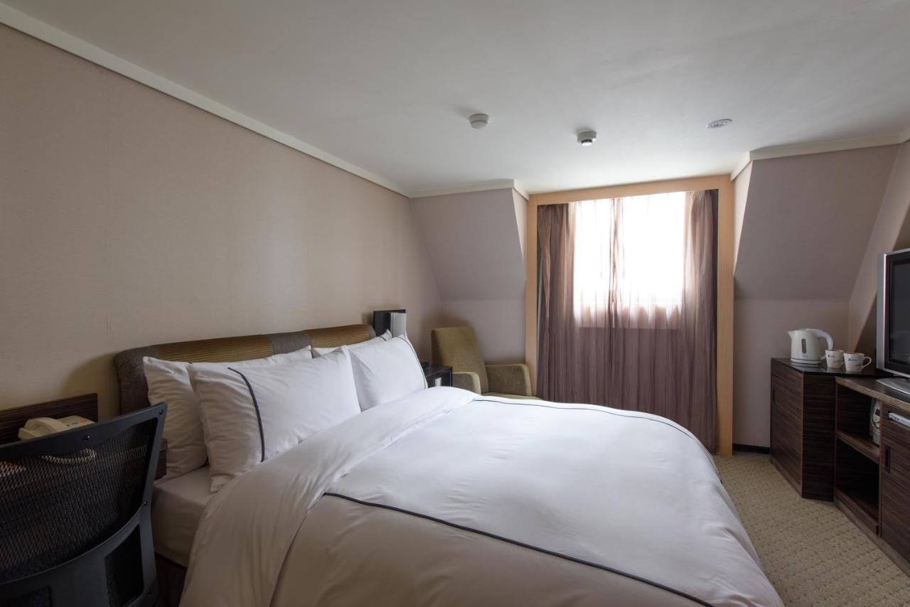 K Hotel Taipei Luaran gambar
